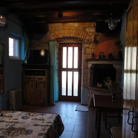 Kod Senke Apartment Komiža Exterior foto