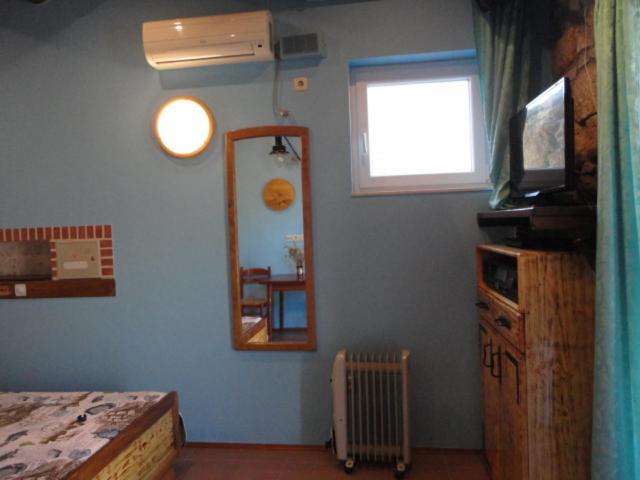 Kod Senke Apartment Komiza
